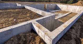 Ленточный фундамент Дивногорск цена от 2748 руб.